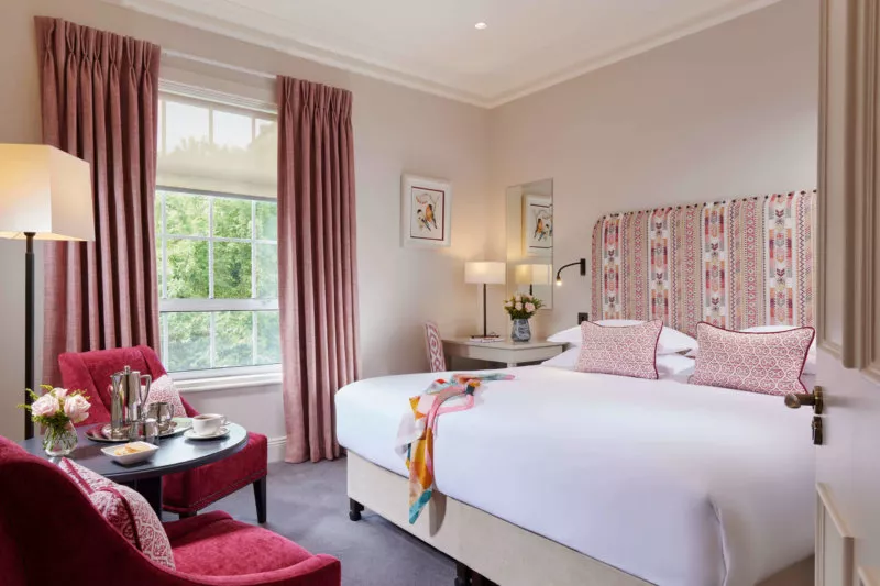 https://www.actonshotelkinsale.com/wp-content/uploads/2022/06/17-Hotel-Section-Family-Suite-scaled.jpg