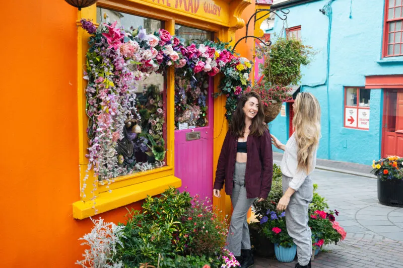 https://www.actonshotelkinsale.com/wp-content/uploads/2025/11/Kinsale-Colouful-Shopping_friends_Co-Cork_DSC_1266.jpg.jpg